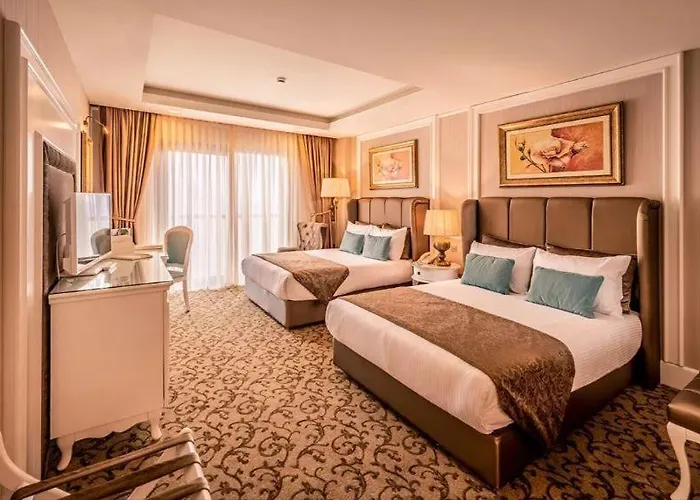 Dome Hotel & Casino Central Kyrenia ホテル 4*