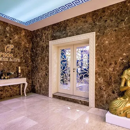 Dome Hotel & Casino Central Kyrenia فندق