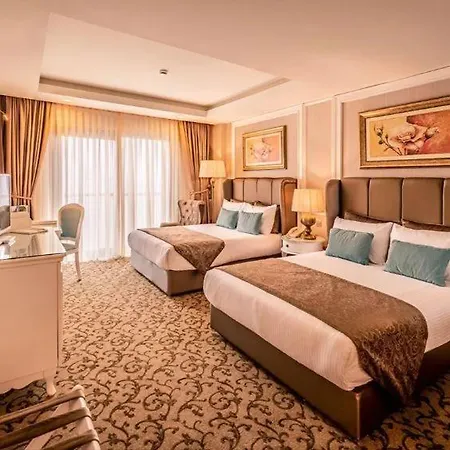 Jasmine Court Hotel & Spa Central Beachfront Otel 4*