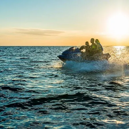 فندق Dome Hotel & Casino Central Kyrenia 4*