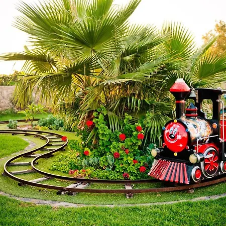 Dome Hotel & Casino Central Kyrenia فندق كيرينيا