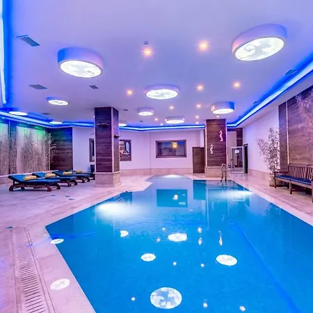 Otel Jasmine Court Hotel & Spa Central Beachfront