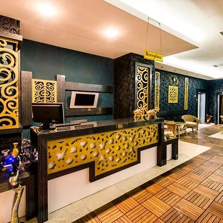 Jasmine Court Hotel & Spa Central Beachfront 4*